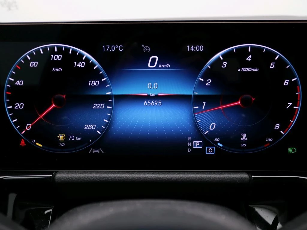 Mercedes-Benz B-Klasse 180 AMG Line + PANORAMISCH DAK + MULTIBEAM LED +