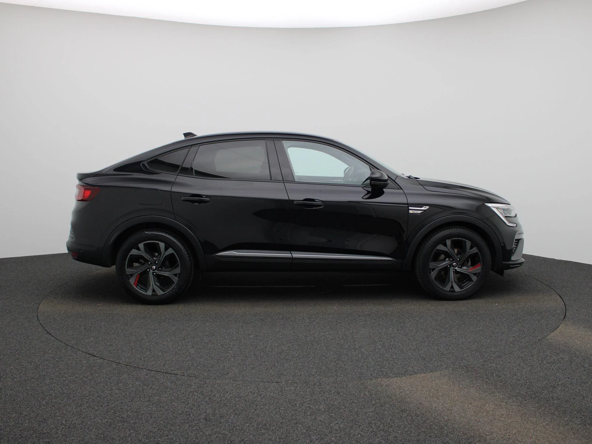 Renault-Arkana-image-5
