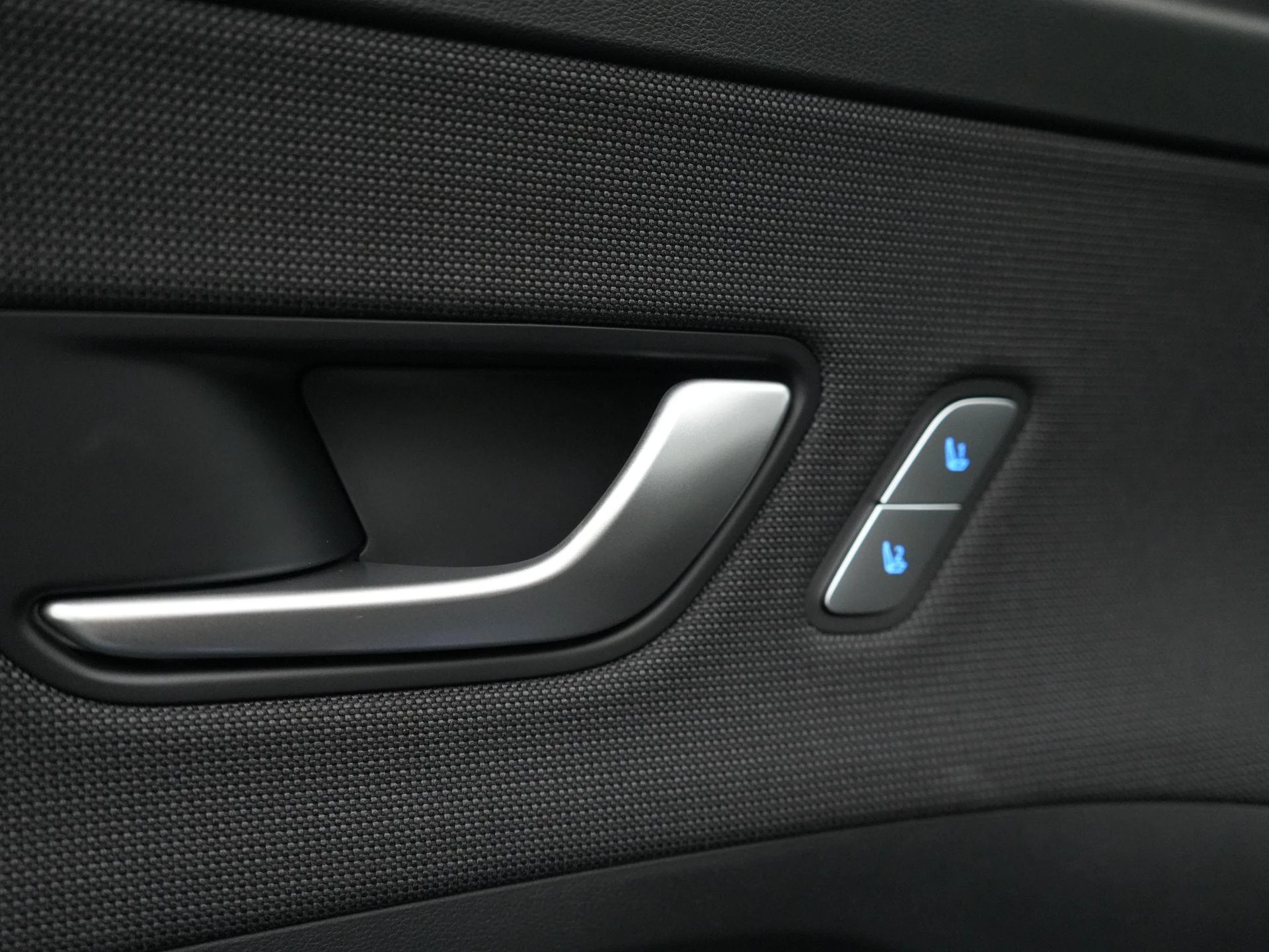 Hyundai-Kona-image-29