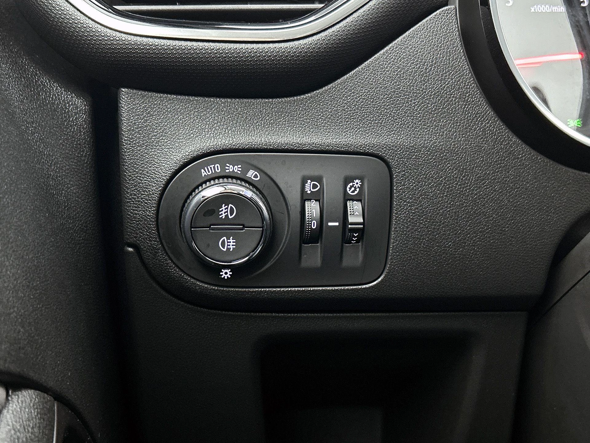 Opel-Crossland X-image-21