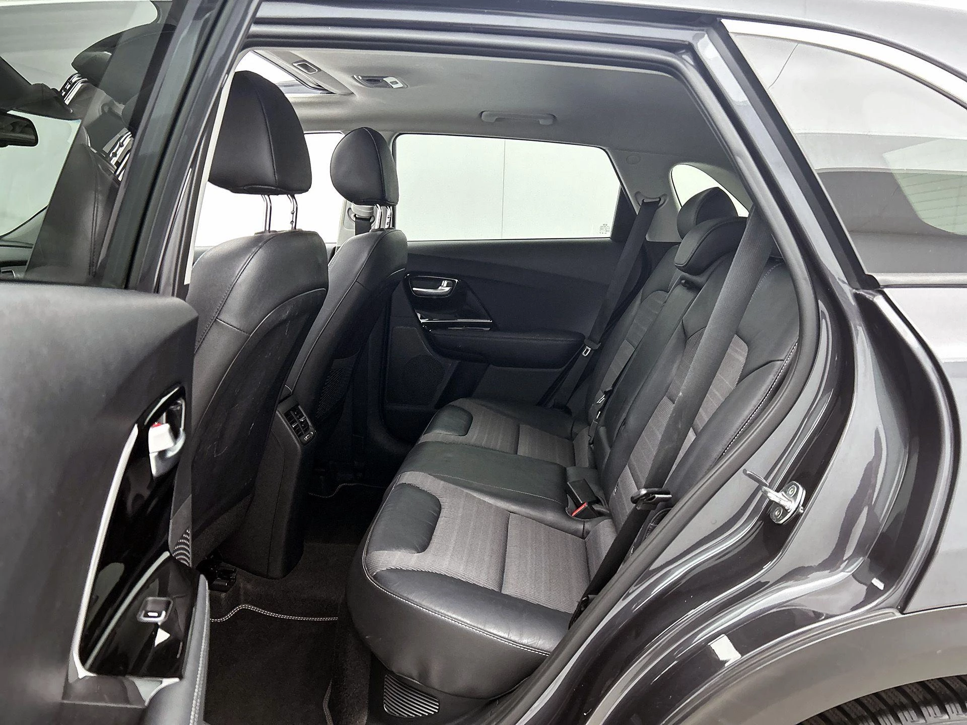 Kia-Niro-image-26