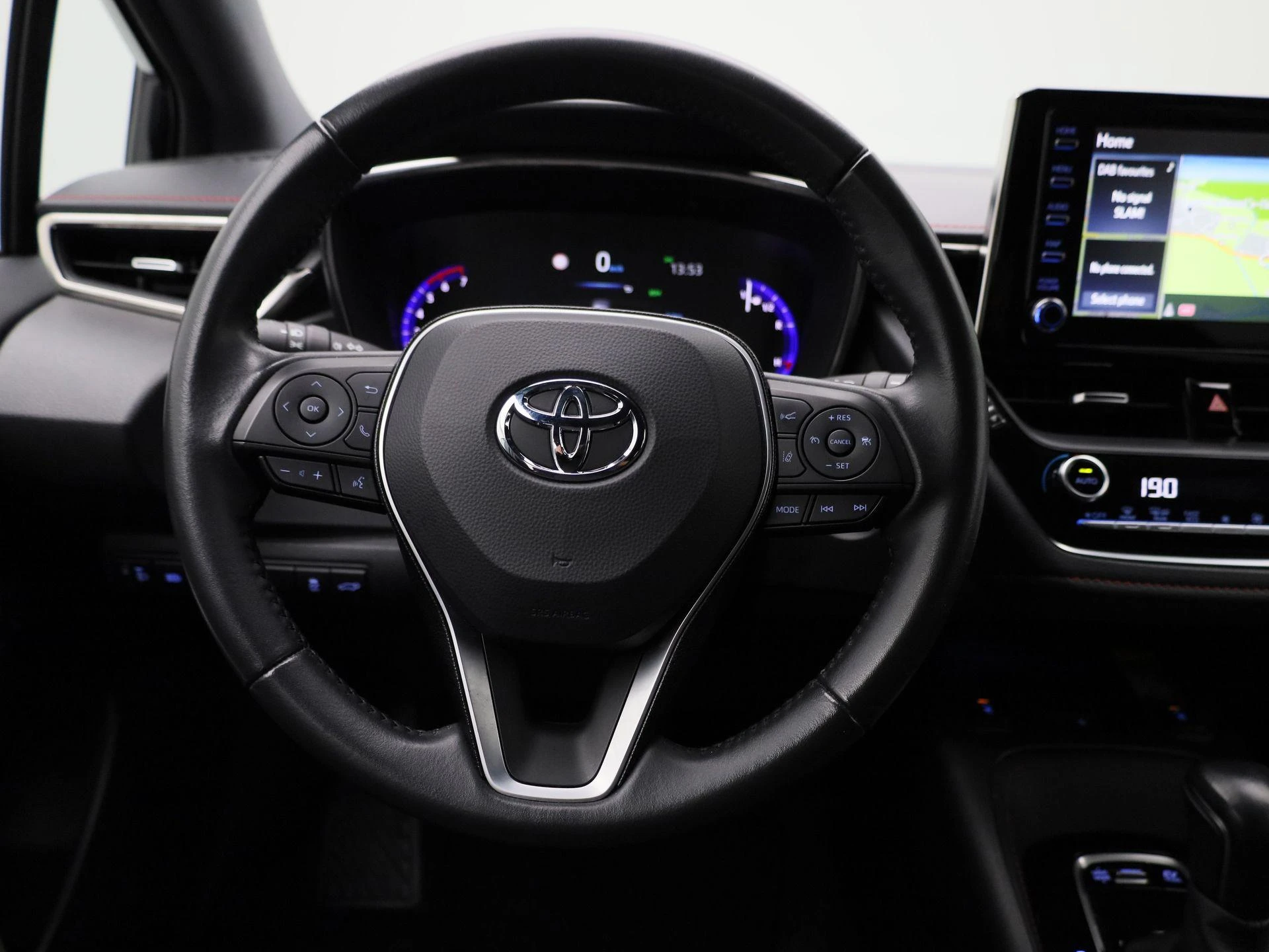 Toyota-Corolla Touring Sports-image-2
