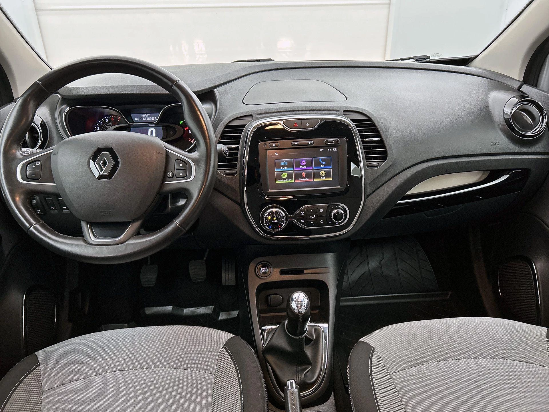 Renault-Captur-image-15