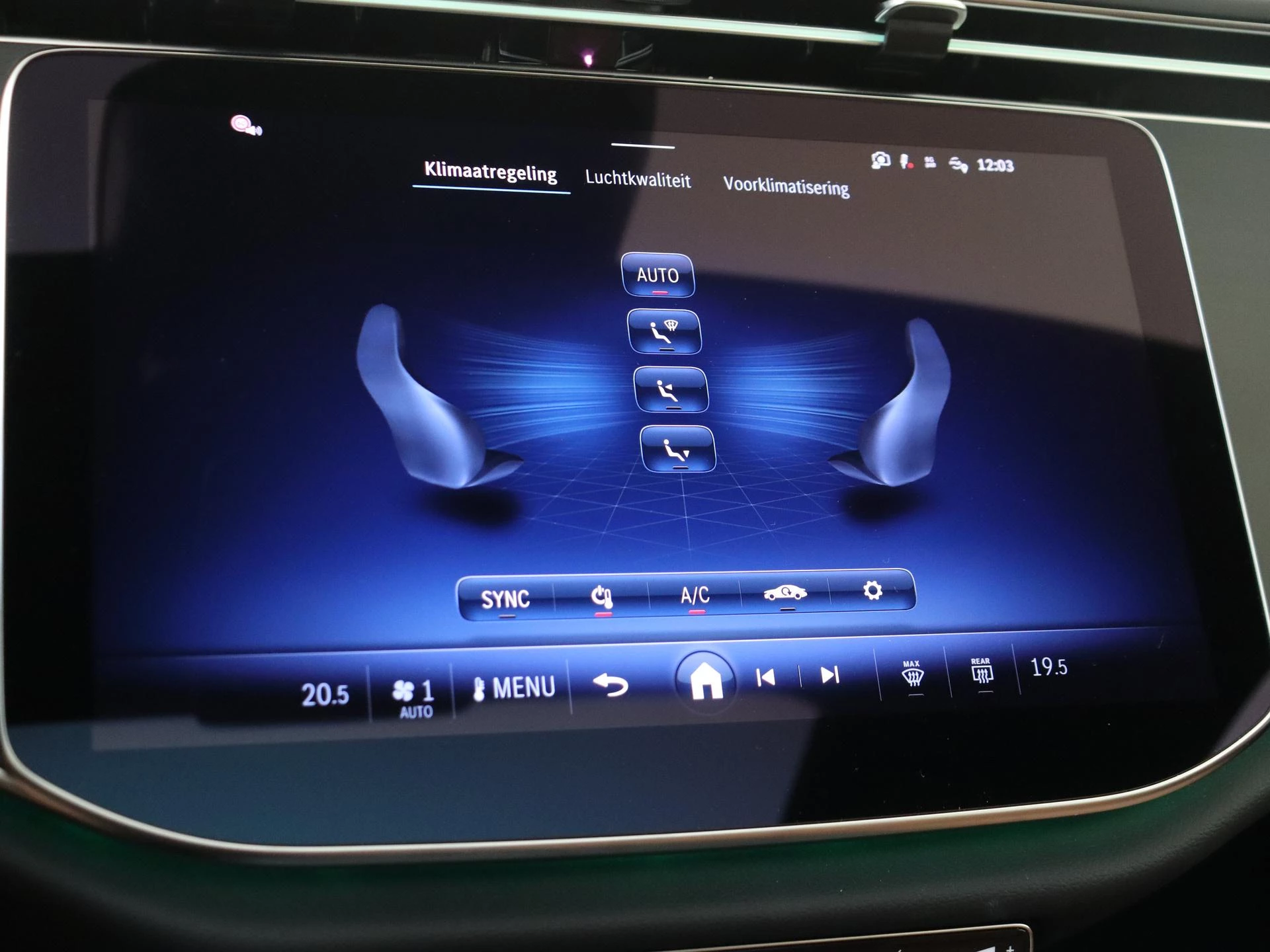 Mercedes-Benz-E-Klasse-image-17