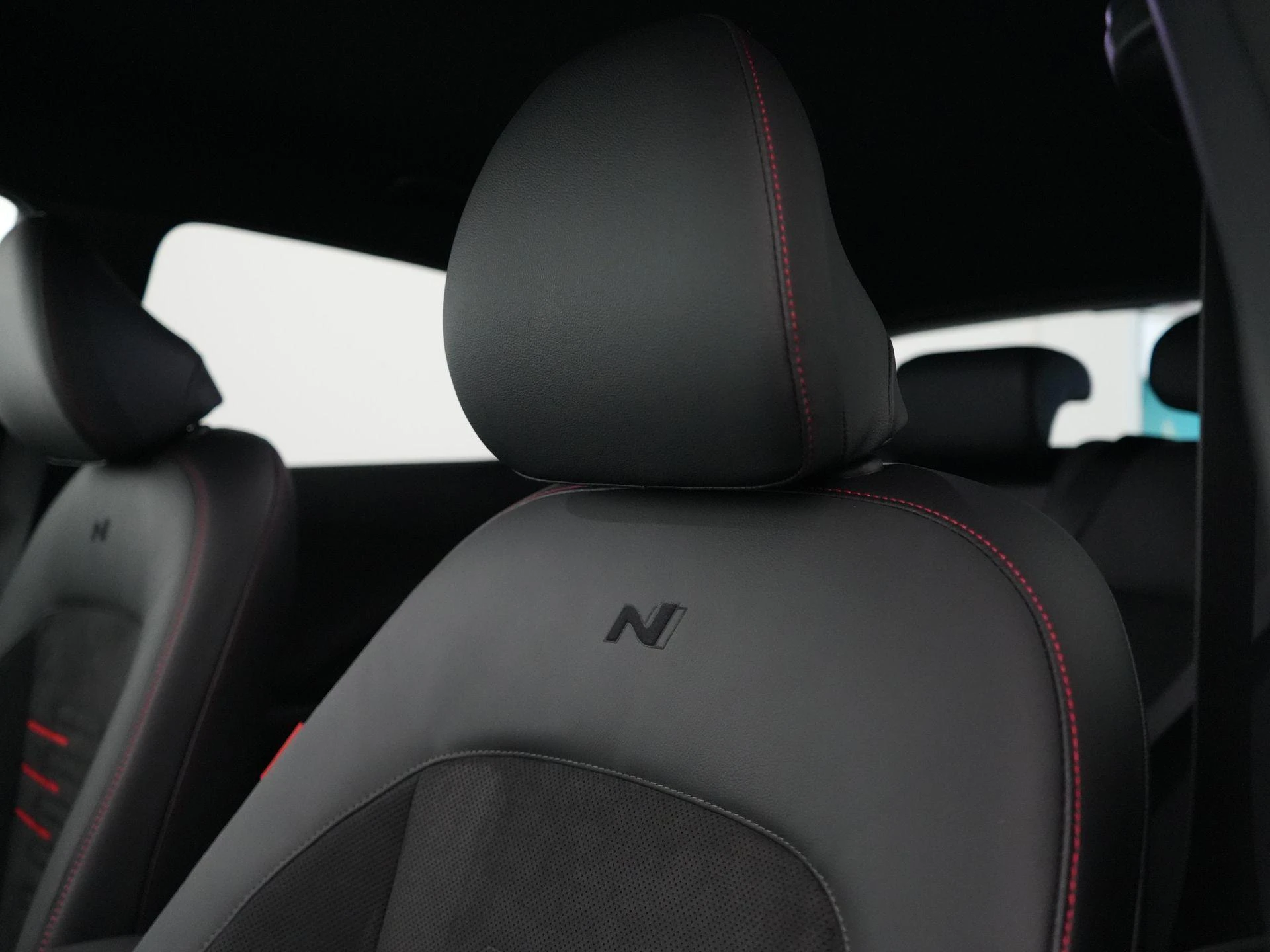 Hyundai-Kona-image-43