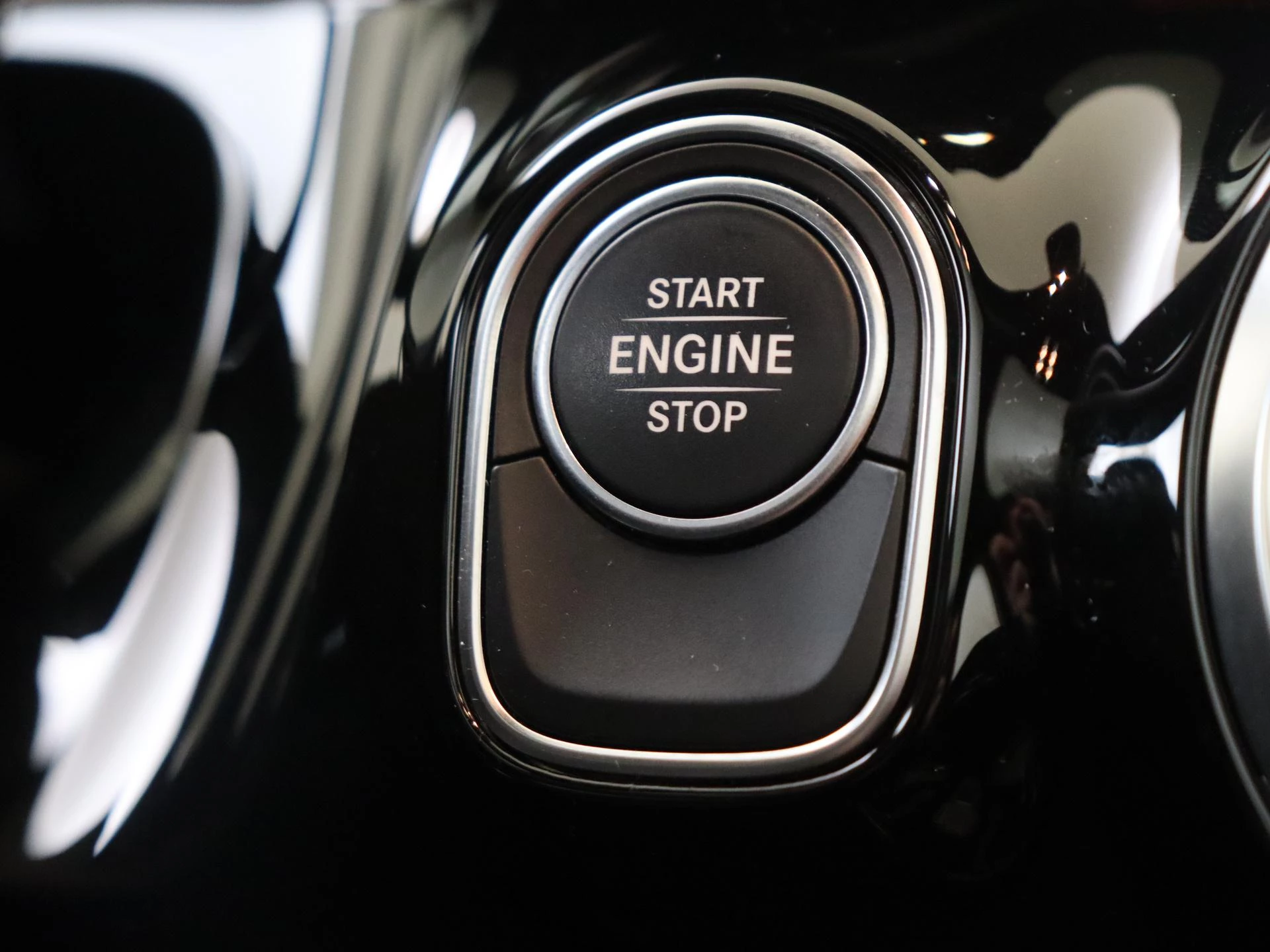 Mercedes-Benz-B-Klasse-image-21