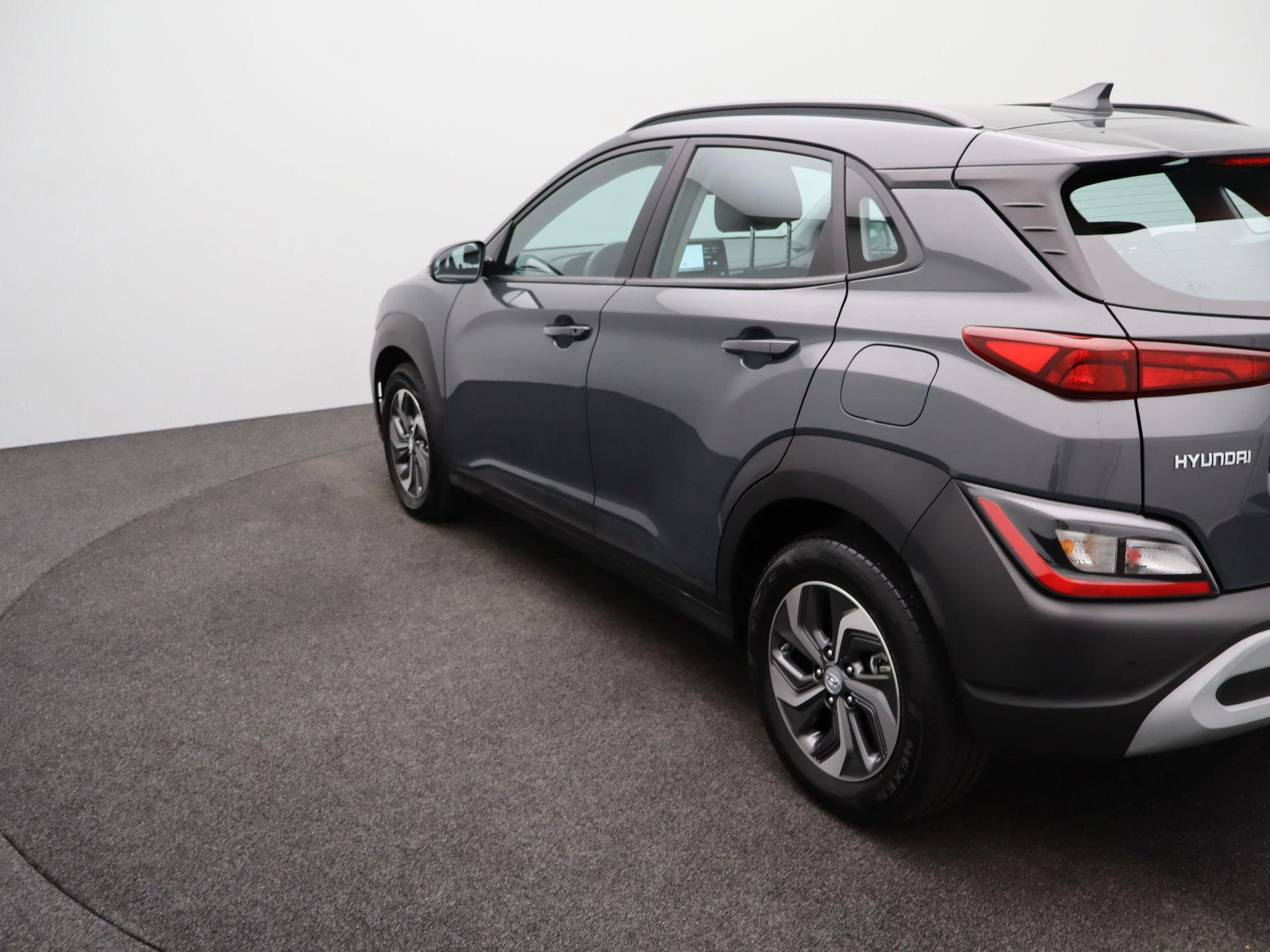 Hyundai-Kona-image-35