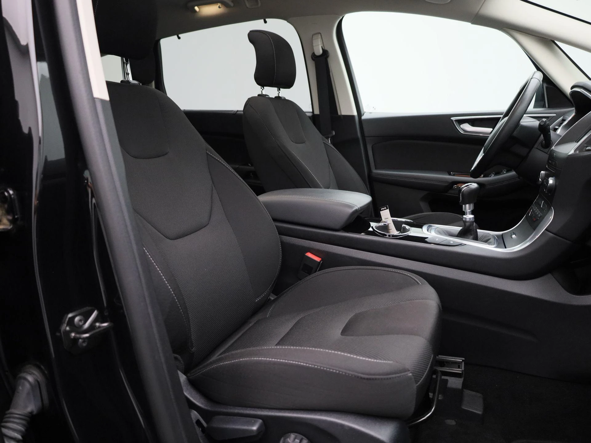 Ford-S-Max-image-33