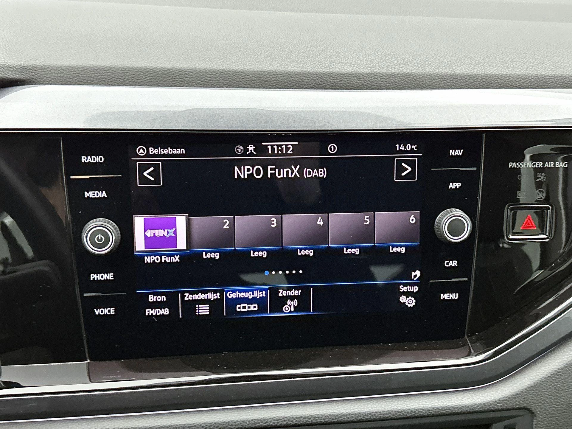 Volkswagen-Polo-image-6