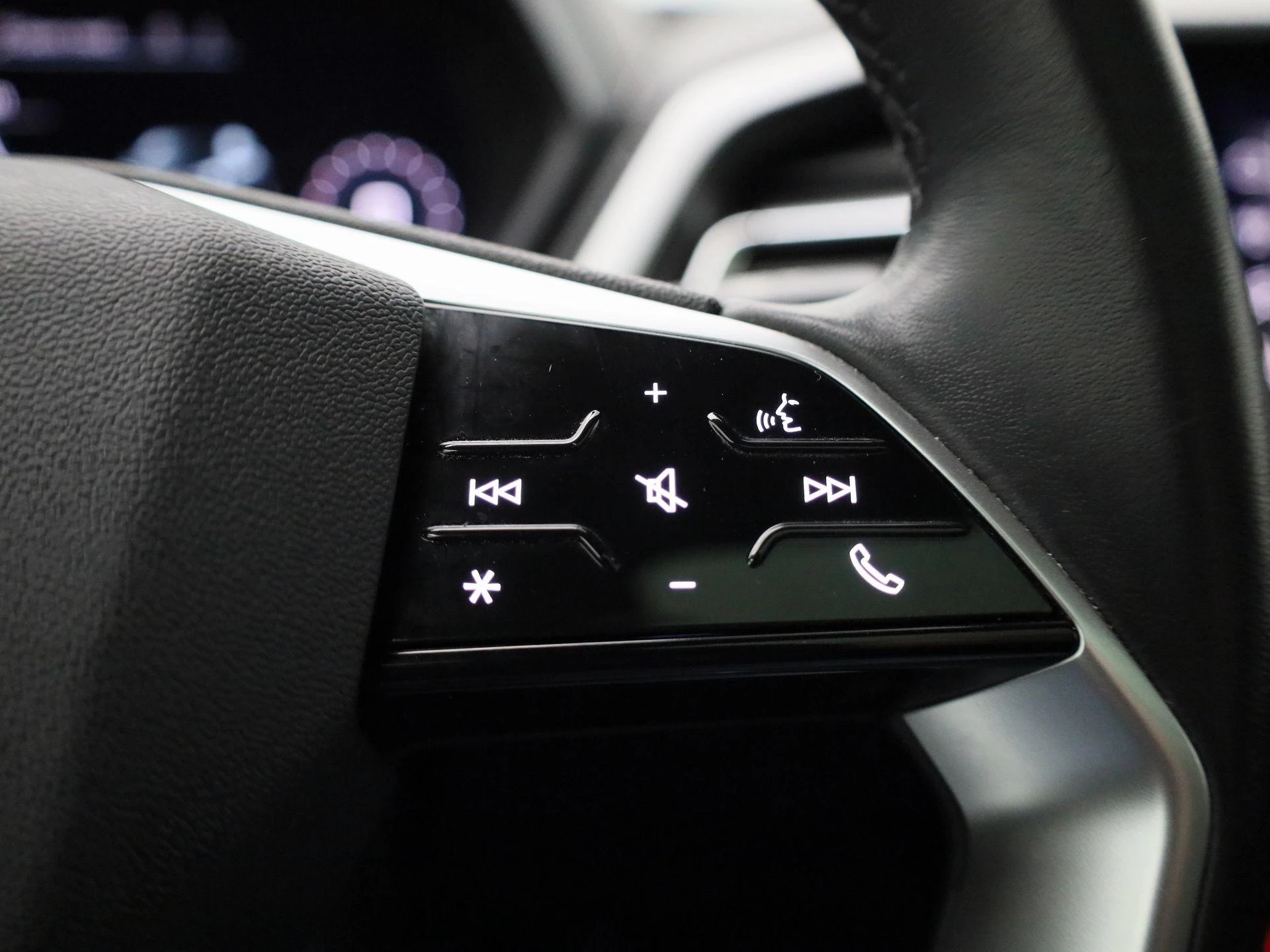 Audi-Q4 Sportback e-tron-image-18