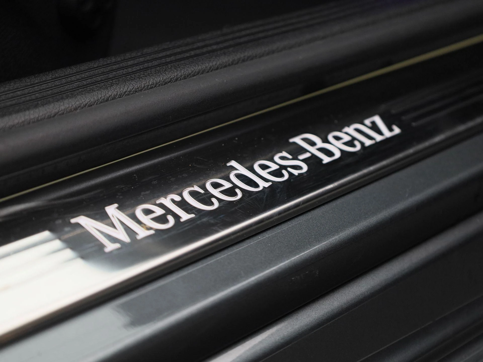 Mercedes-Benz-C-Klasse-image-40