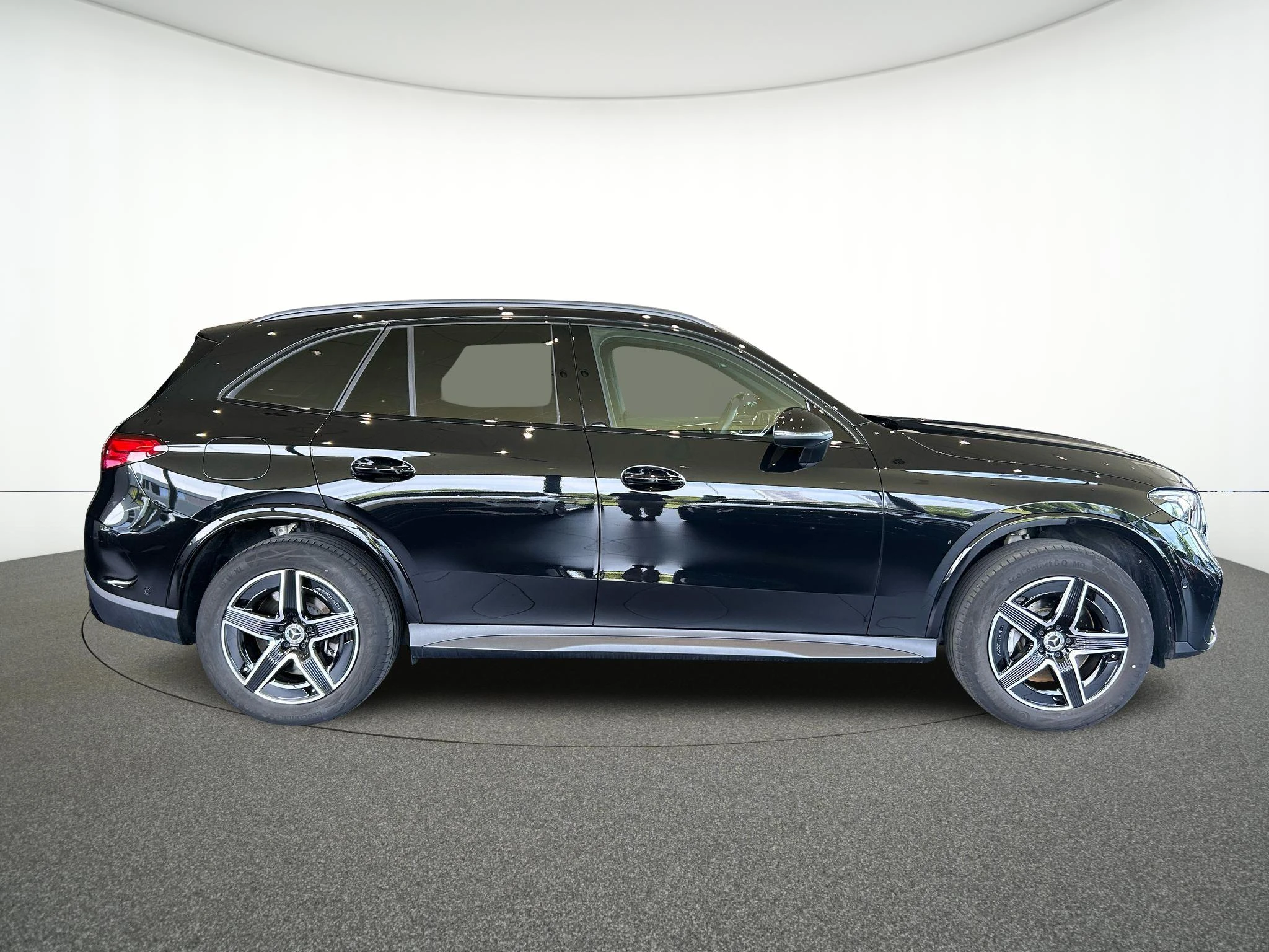Mercedes-Benz-GLC-image-4