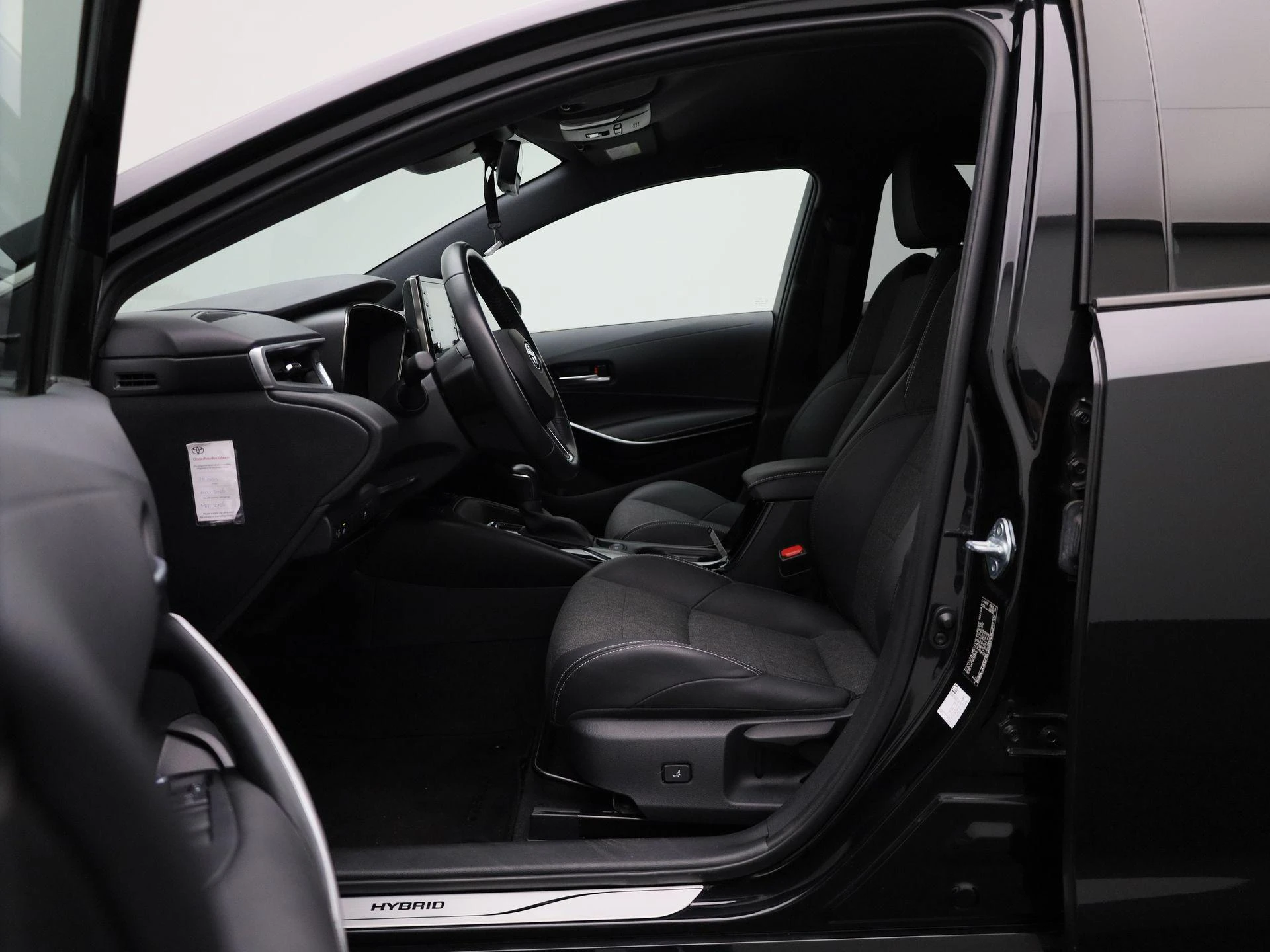 Toyota Corolla 1.8 Hybrid Business Plus