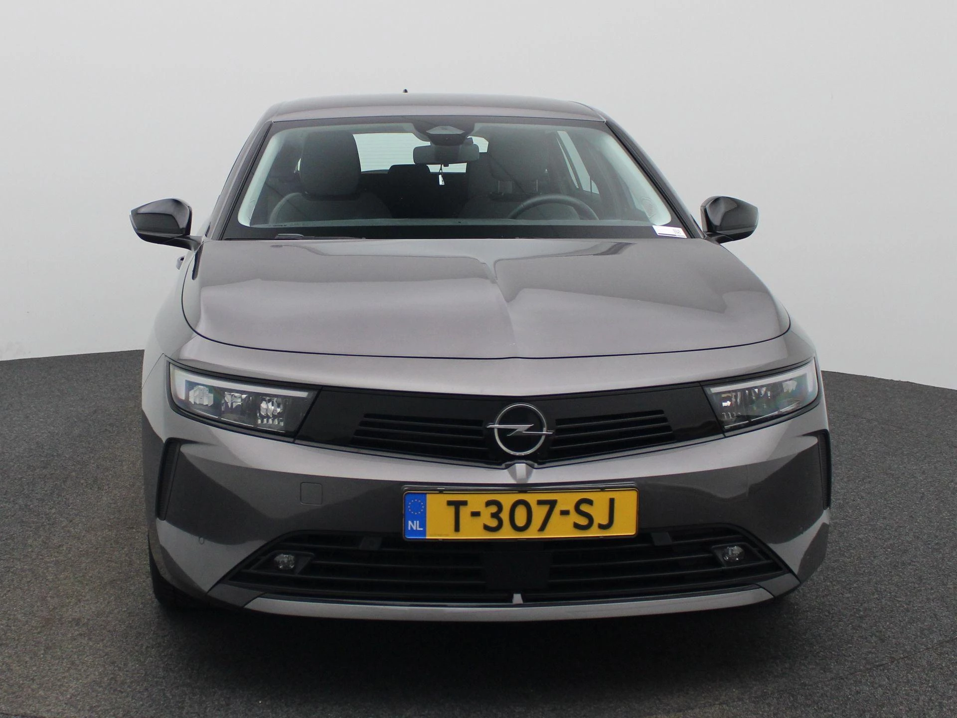 Opel-Astra-image-2