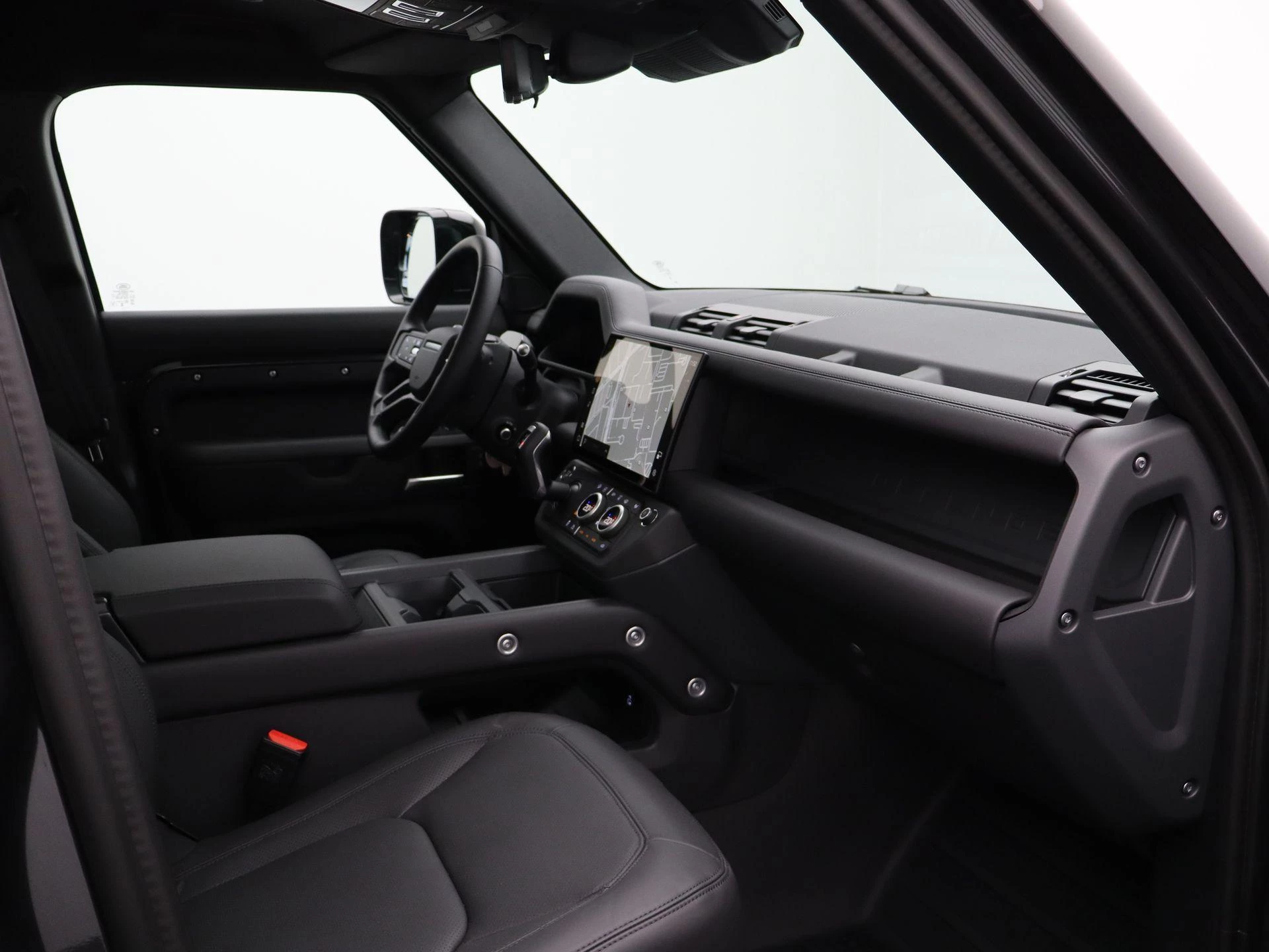 Land Rover Defender 110 2.0 P300e 110 Dynamic Edition