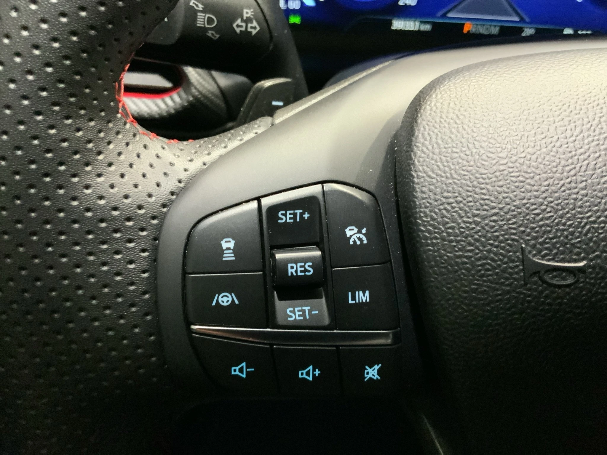 Ford-Puma-image-19