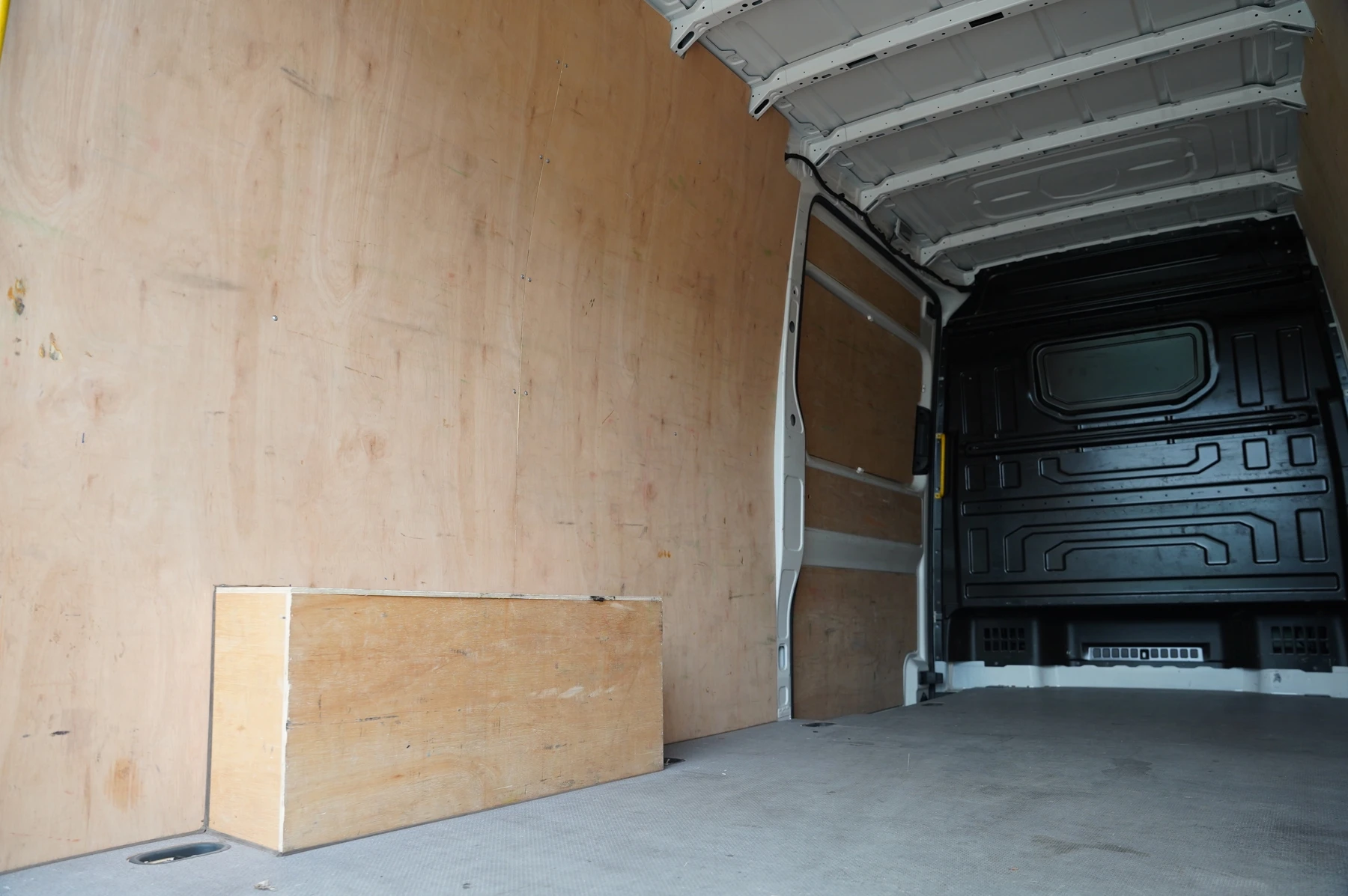 Volkswagen-Crafter-image-20