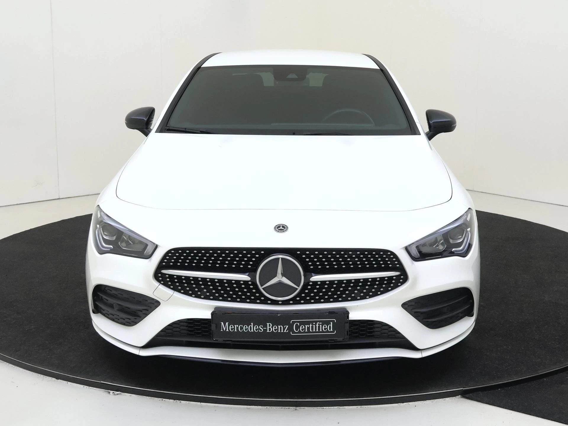 Mercedes-Benz-CLA-image-8