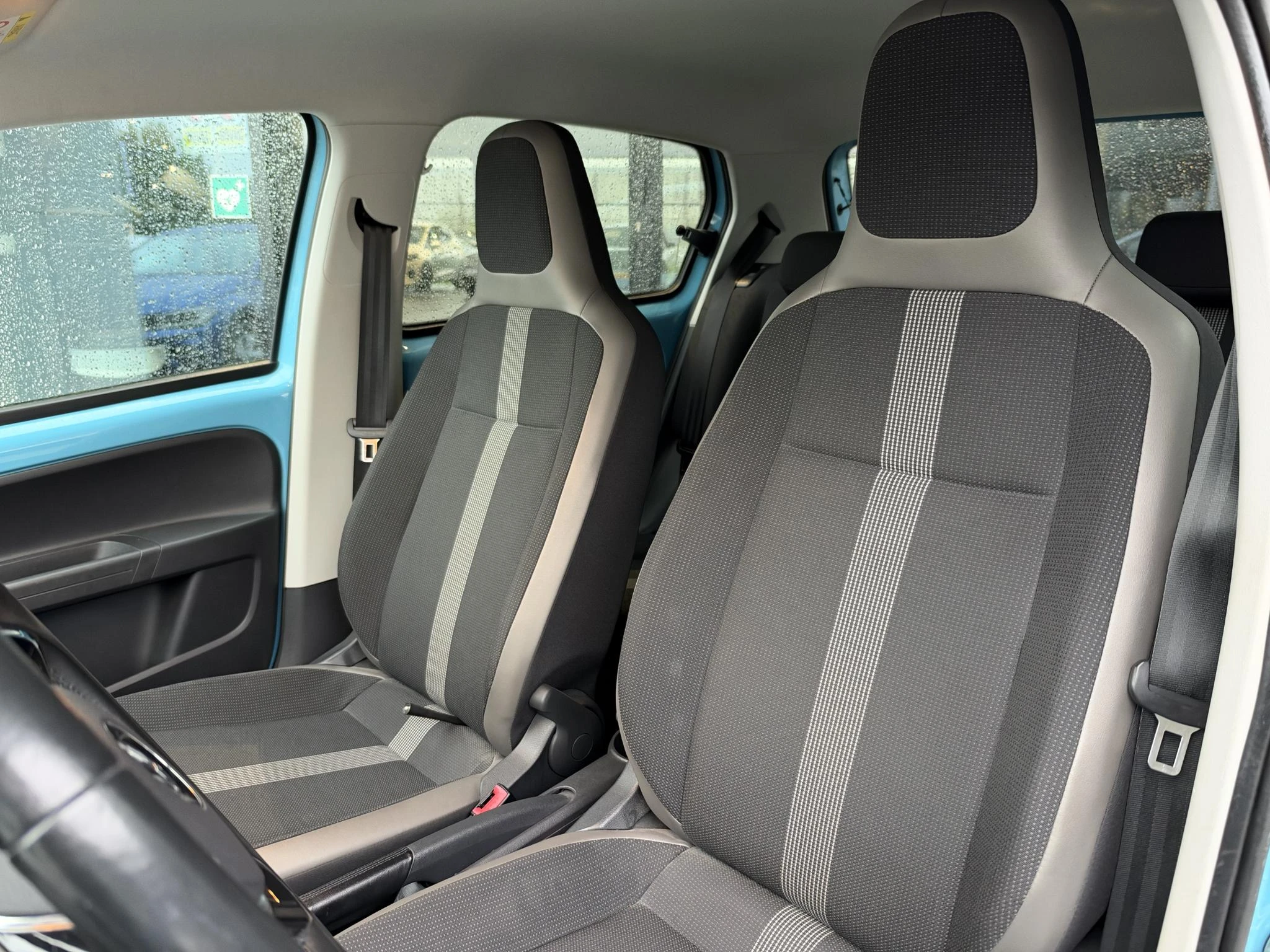 Volkswagen-e-up!-image-2