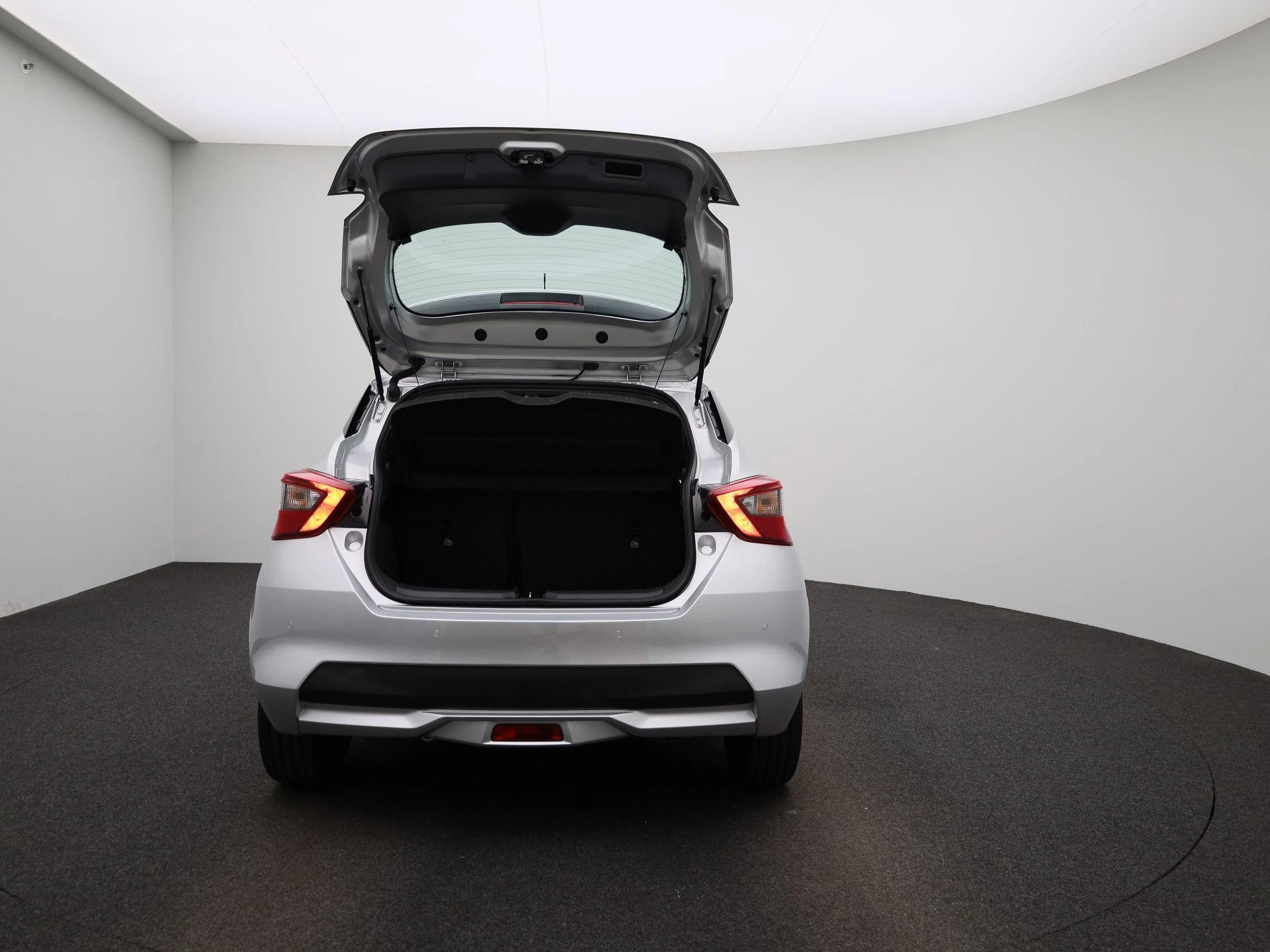 Nissan-Micra-image-10