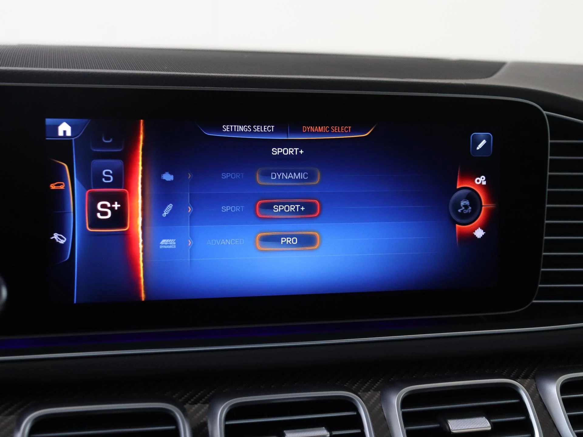 Mercedes-Benz-GLE-image-25