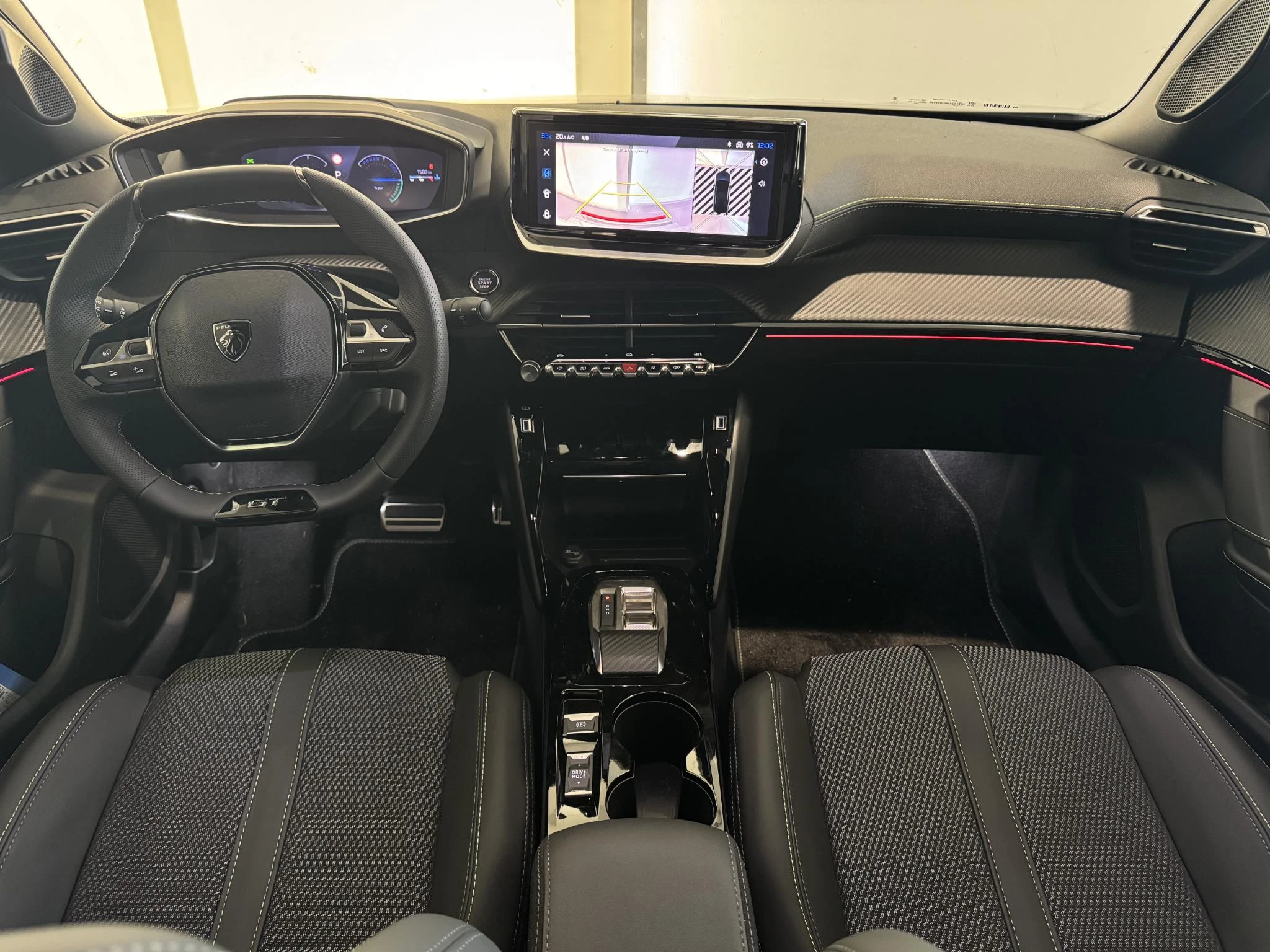 Peugeot 2008 1.2 Hybrid 145 GT