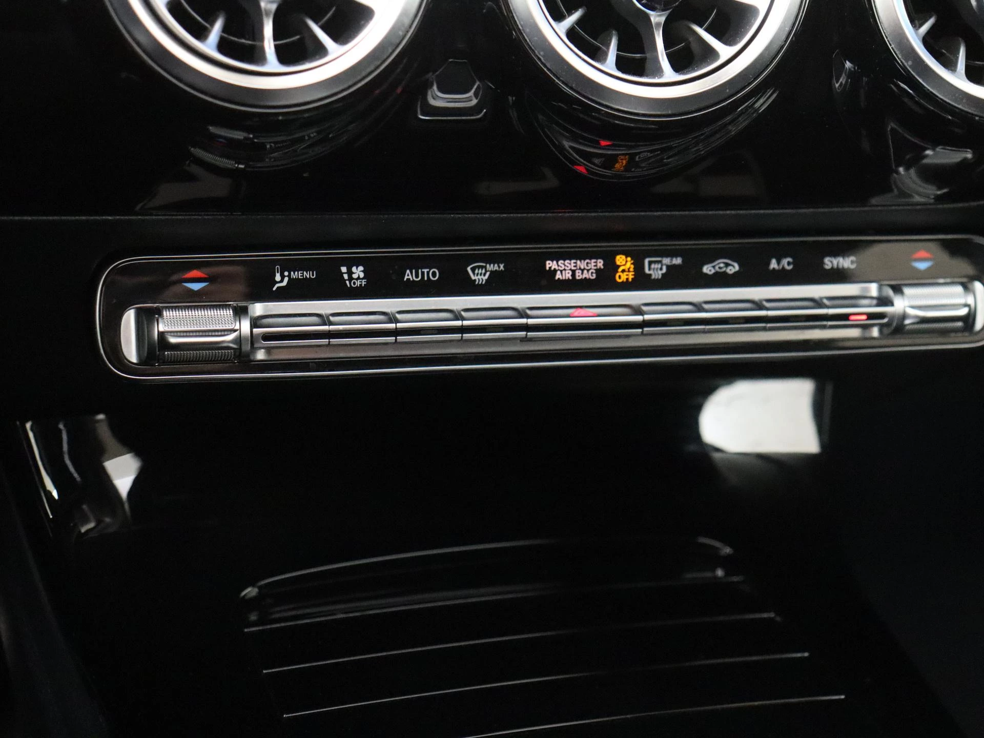 Mercedes-Benz-A-Klasse-image-19