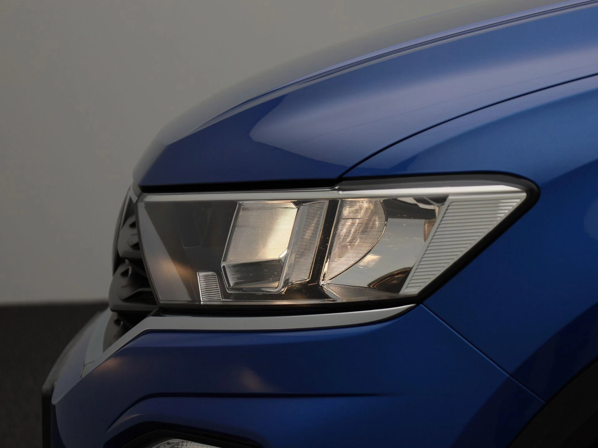 Volkswagen-T-Roc-image-15