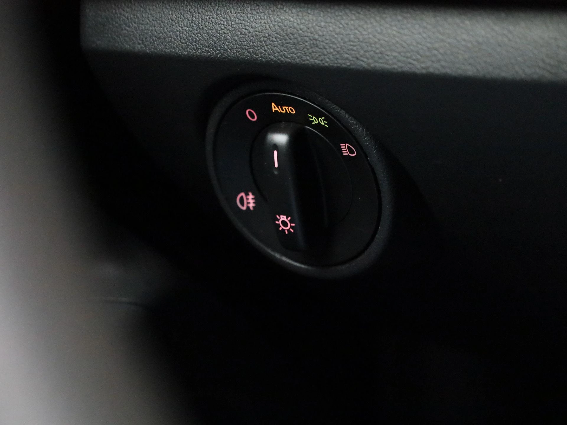 Volkswagen-up!-image-14