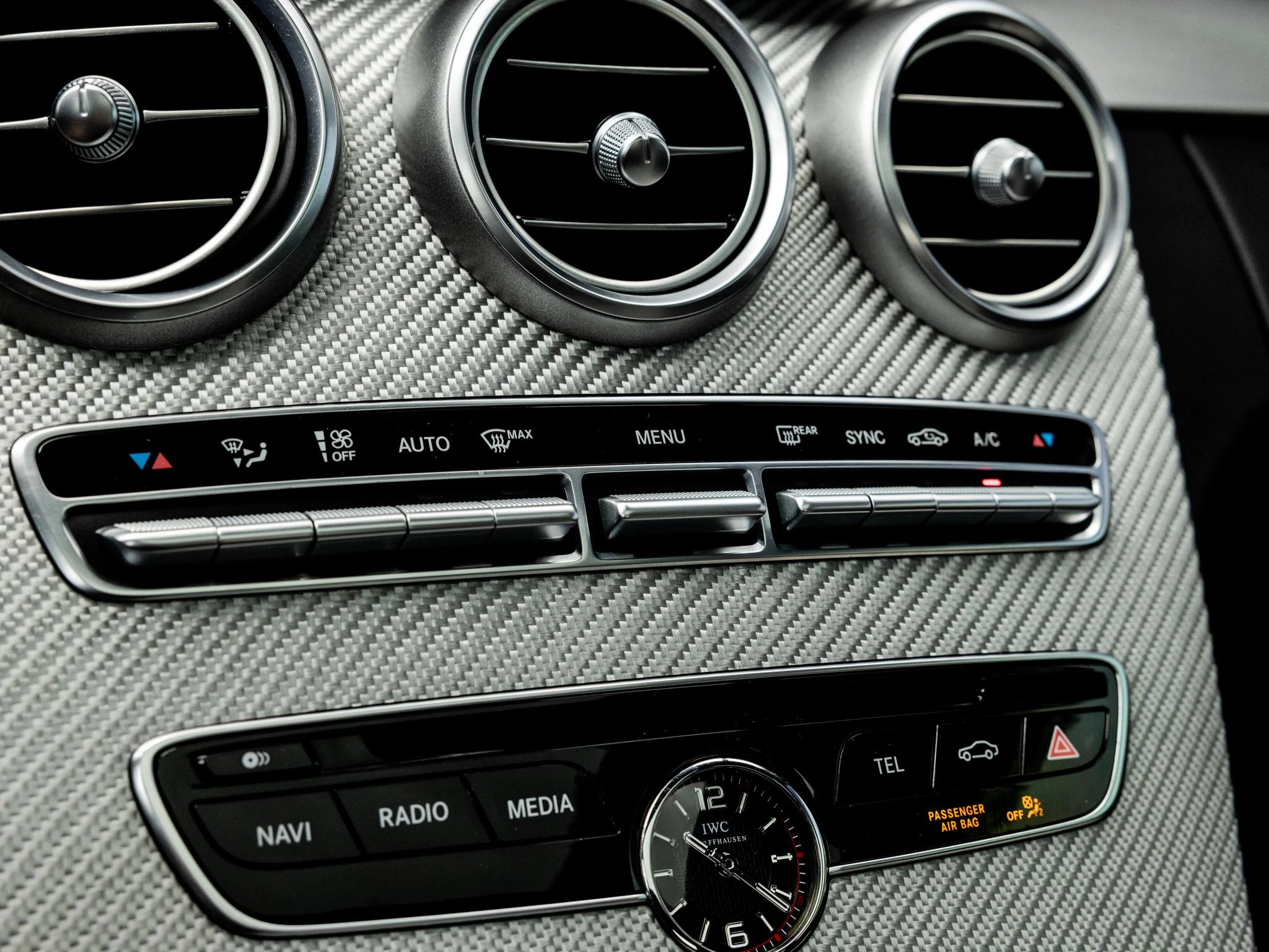 Mercedes-Benz-C-Klasse-image-52