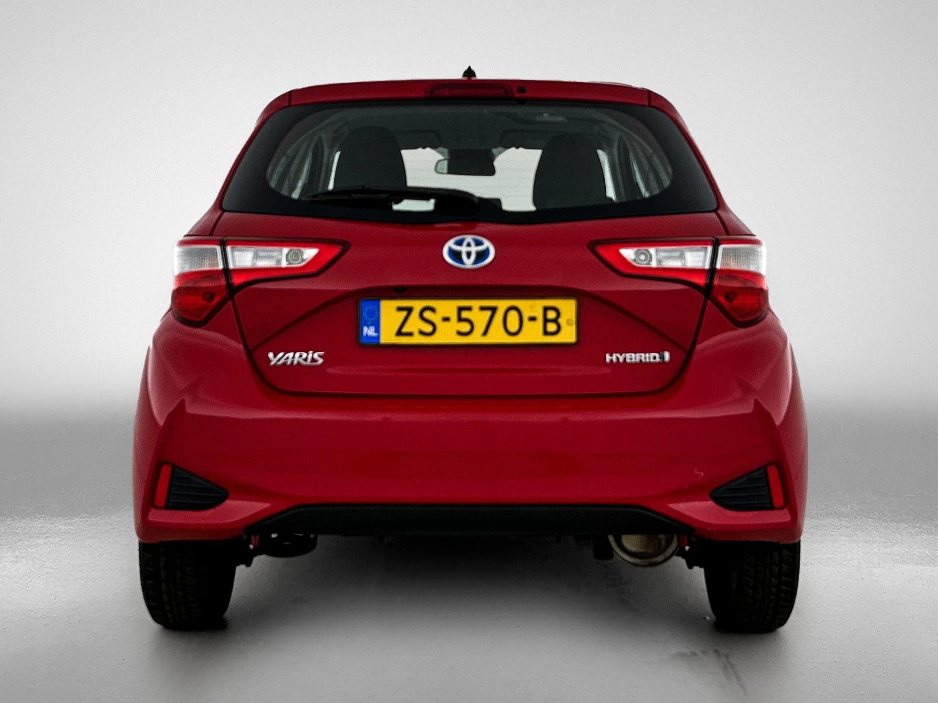 Toyota-Yaris-image-2