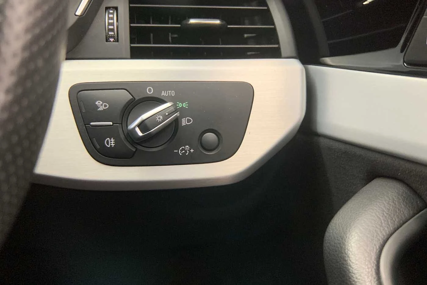 Audi-A4-image-28