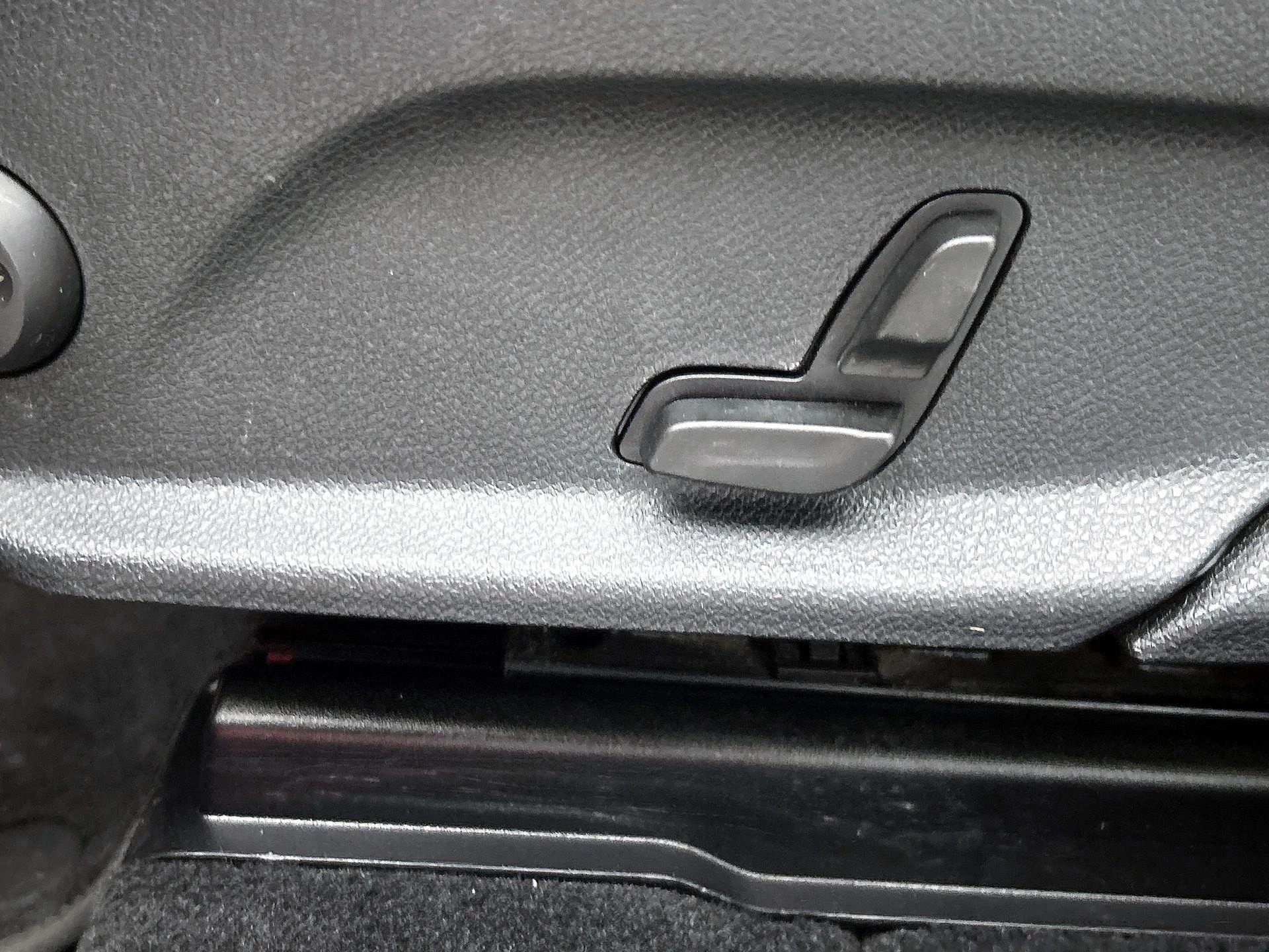 Mercedes-Benz GLC 300e 4MATIC Business Solution AMG