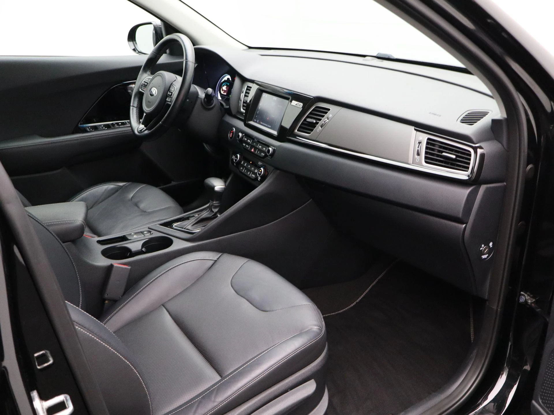 Kia-Niro-image-7
