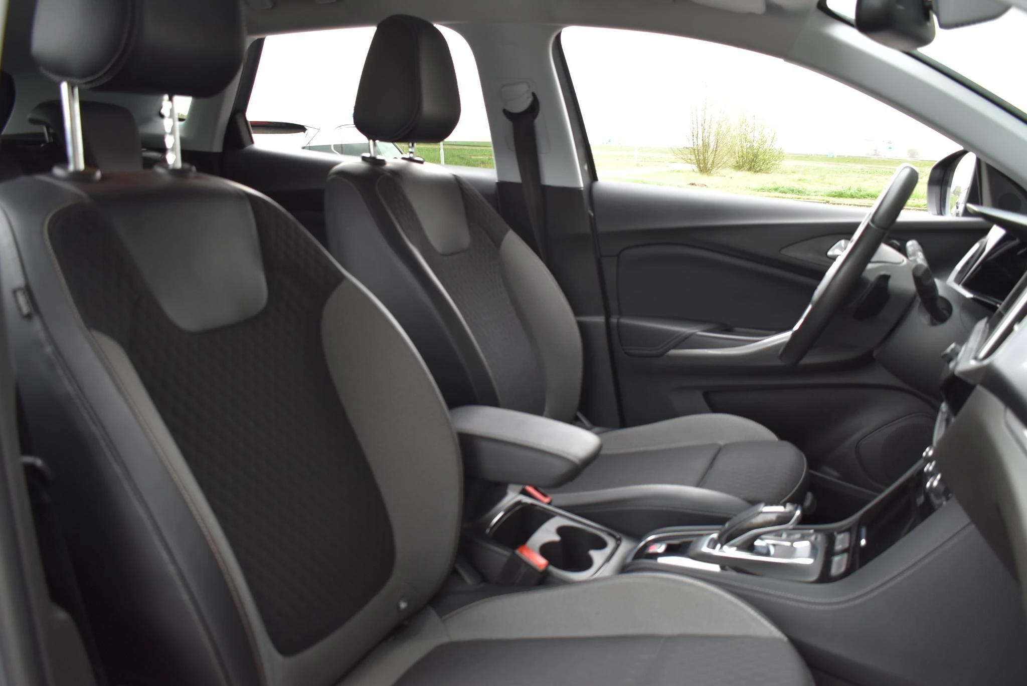 Opel Grandland 1.2 Turbo S/S AT8 Business Elegance