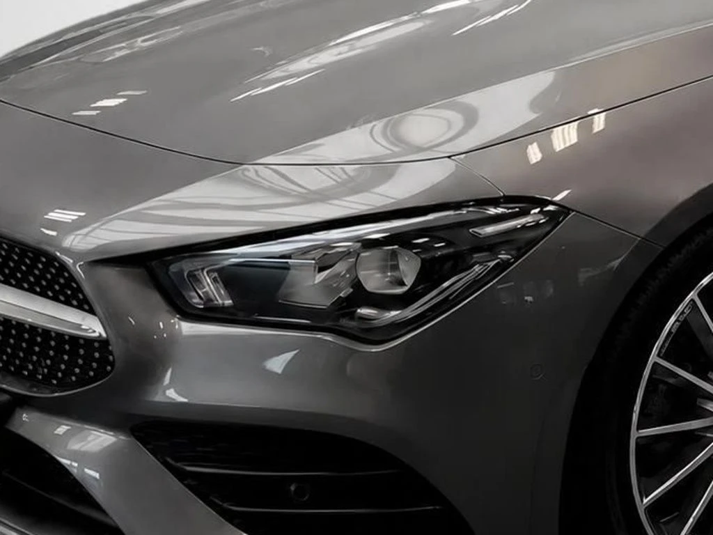 Mercedes-Benz-CLA 180-image-4