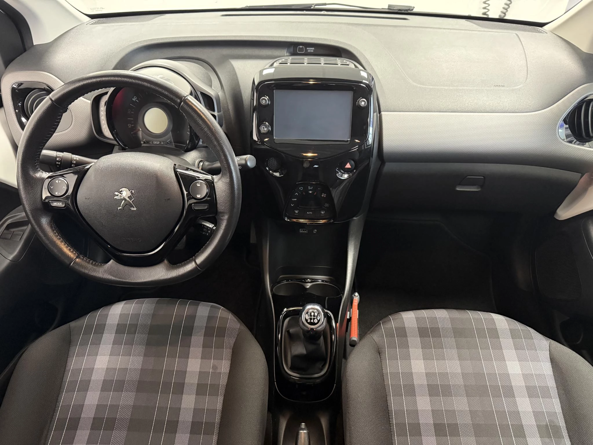 Peugeot-108-image-6