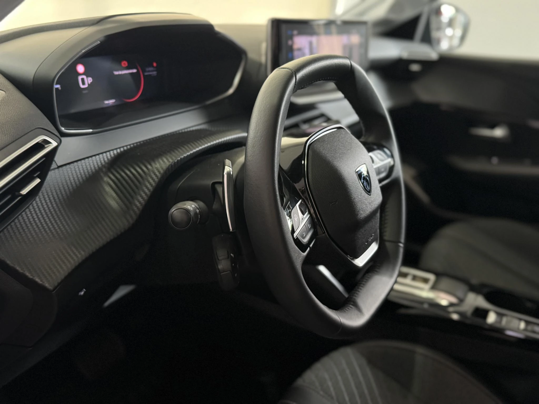 Peugeot-208-image-35