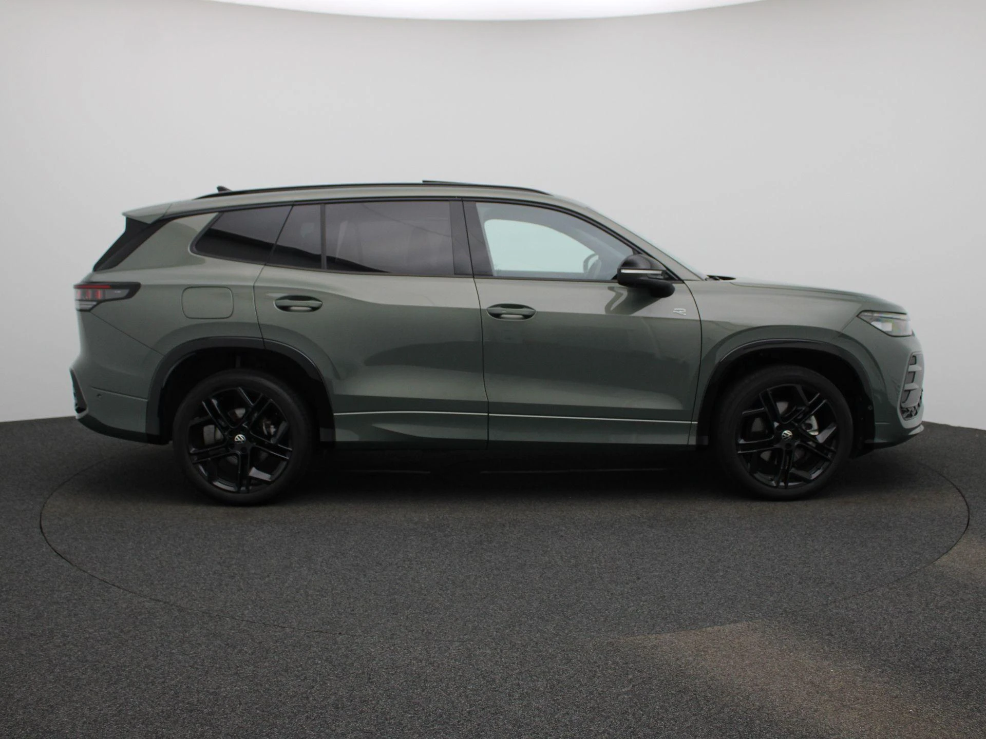 Volkswagen Tayron 1.5 eHybrid R-Line Edition 204 PK|