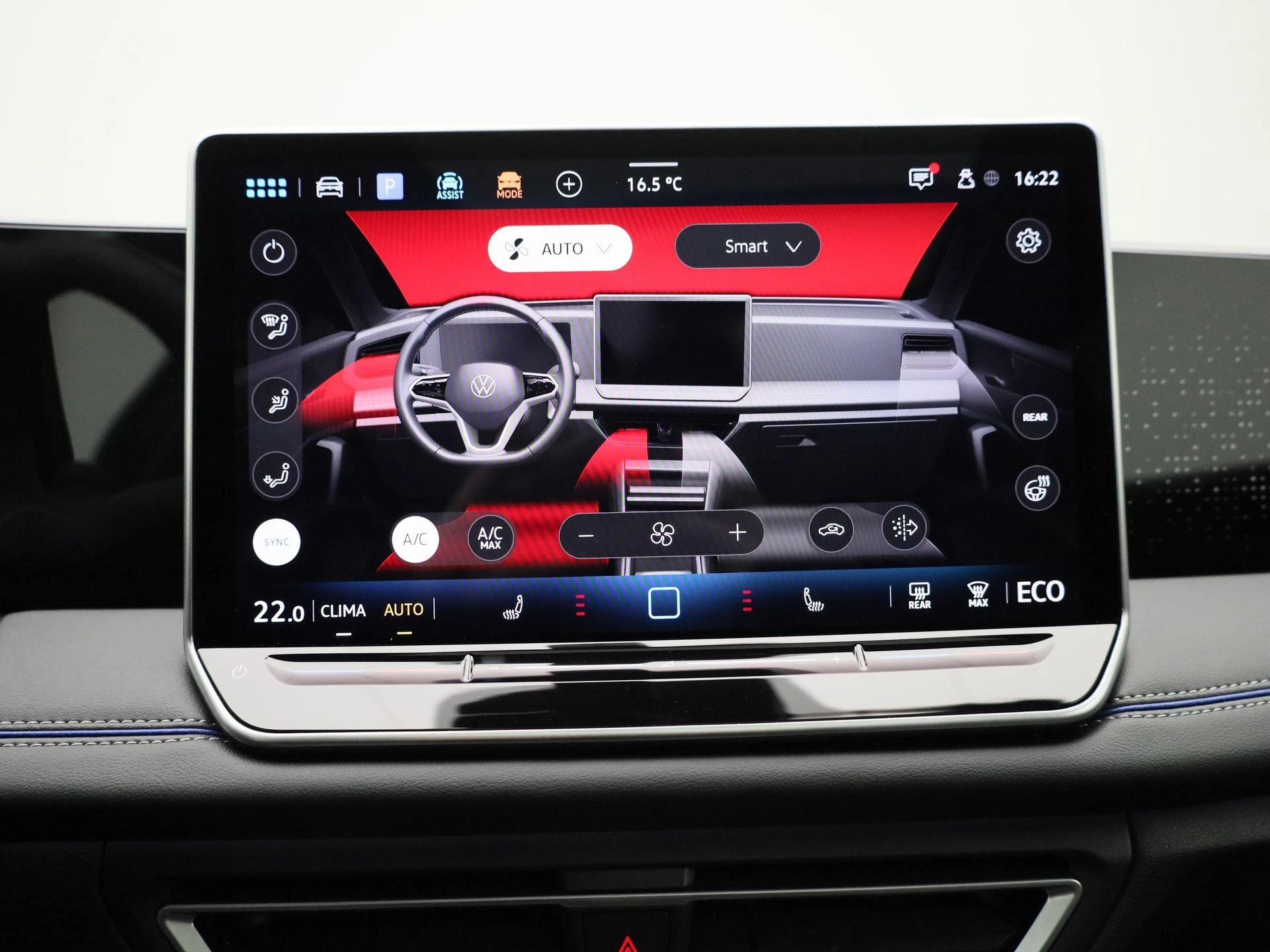 Volkswagen-Tiguan-image-17