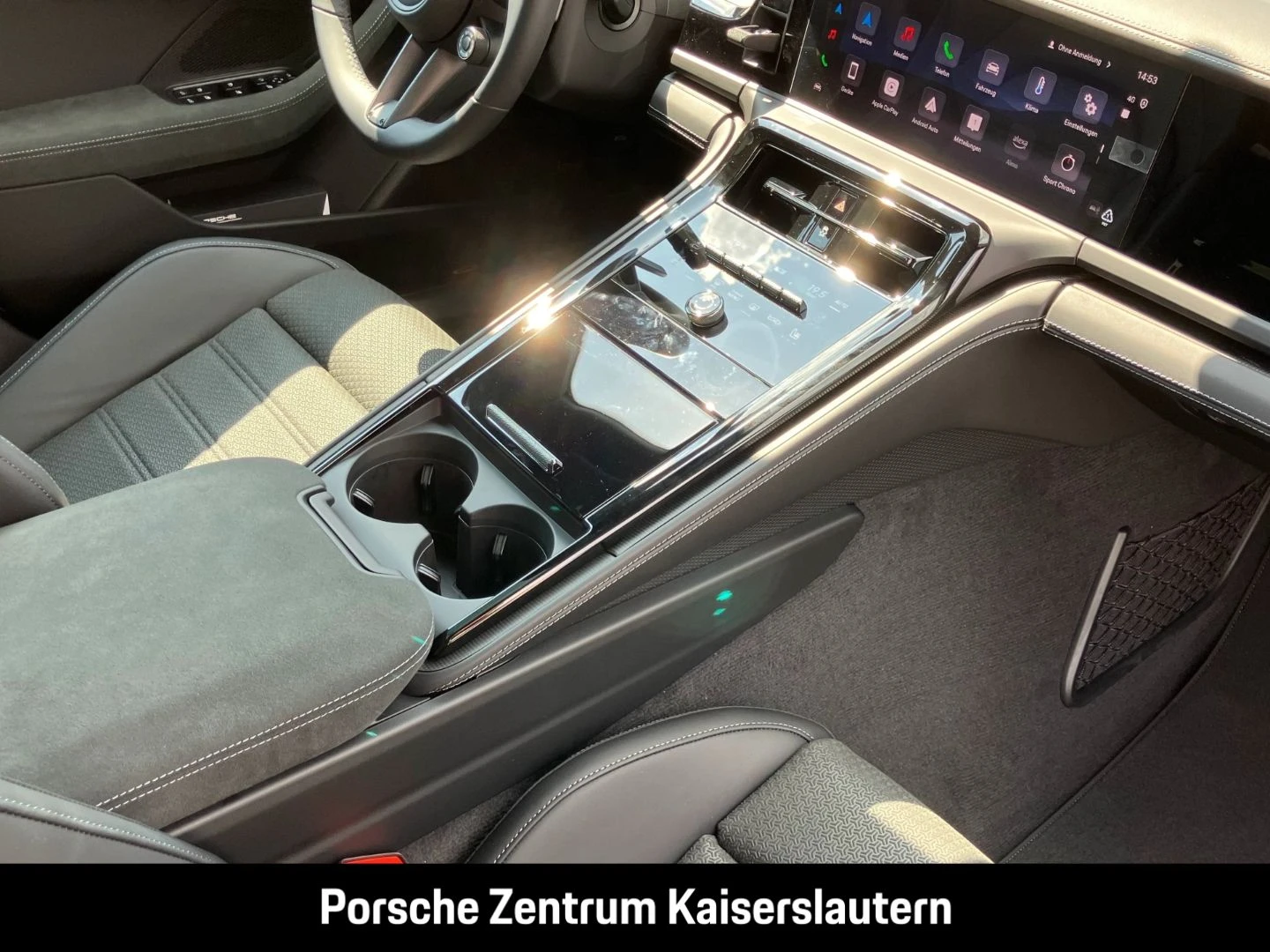 Porsche-Panamera-image-29