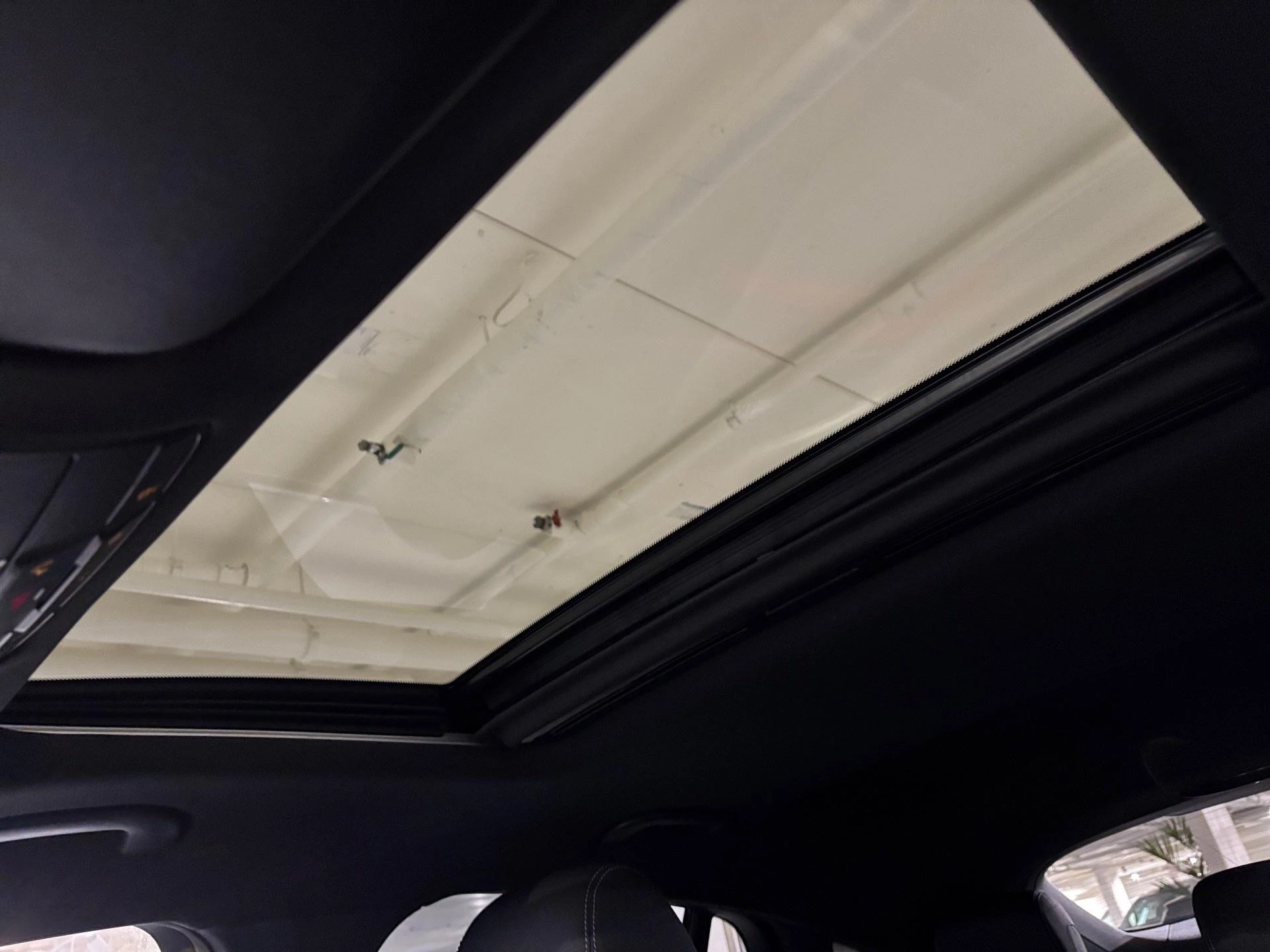 Mercedes-Benz-GLC-image-11