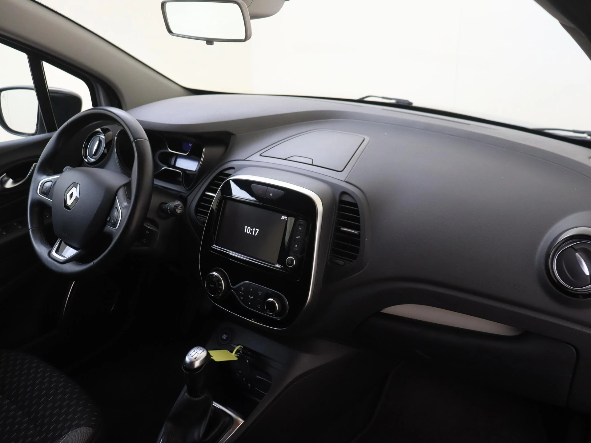 Renault-Captur-image-4