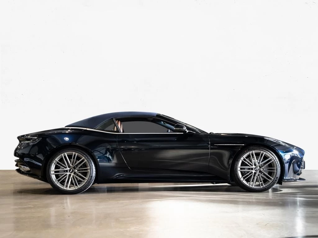 Aston Martin DB12 Volante Aston Martin Hamburg