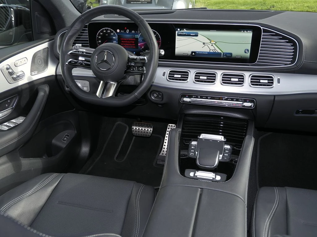 Mercedes-Benz-GLE 450 d-image-9