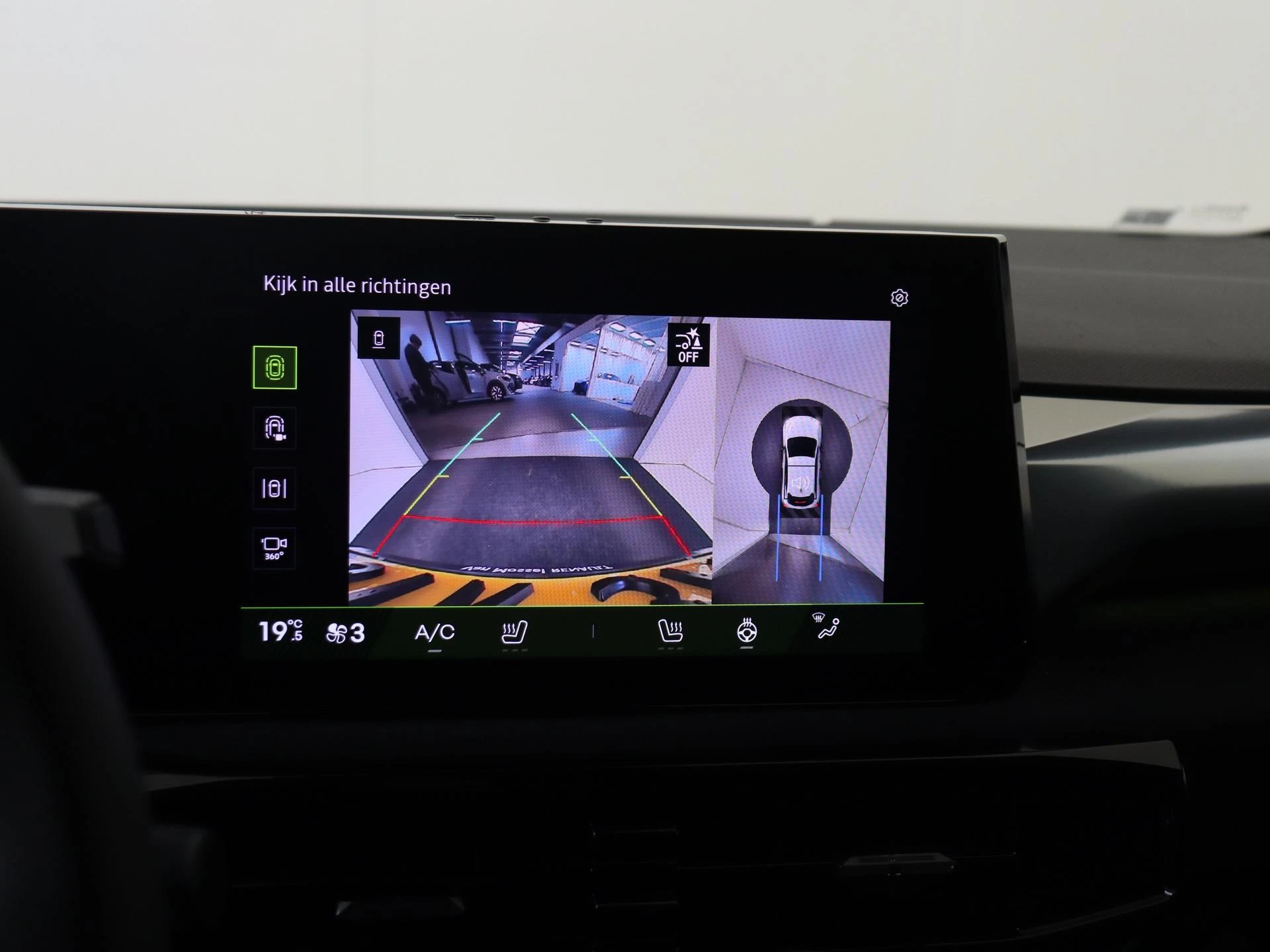 Renault-Clio-image-17