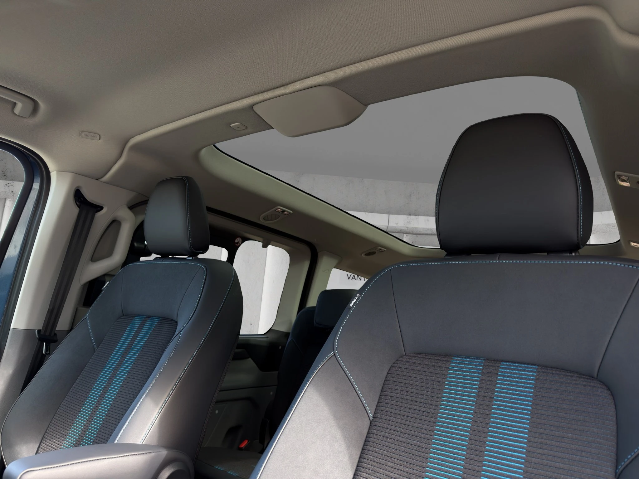 Ford-Tourneo Custom-image-15