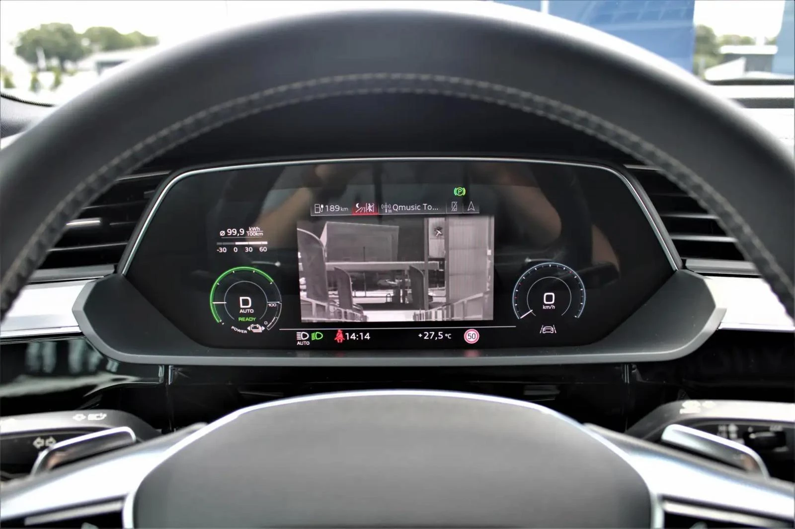 Audi-e-tron-image-12