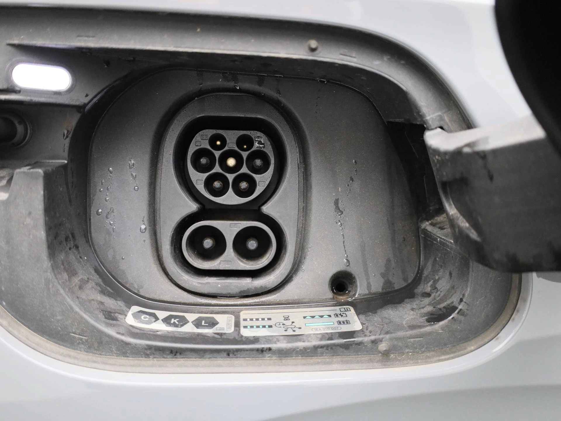 Volkswagen-ID.4-image-34