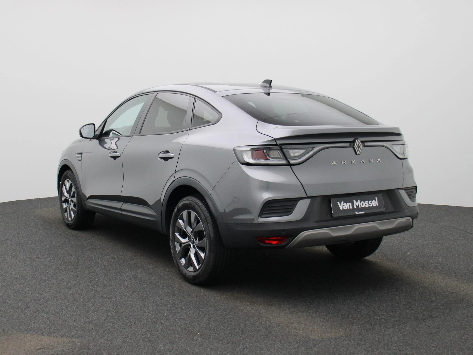 Renault-Arkana-image-1